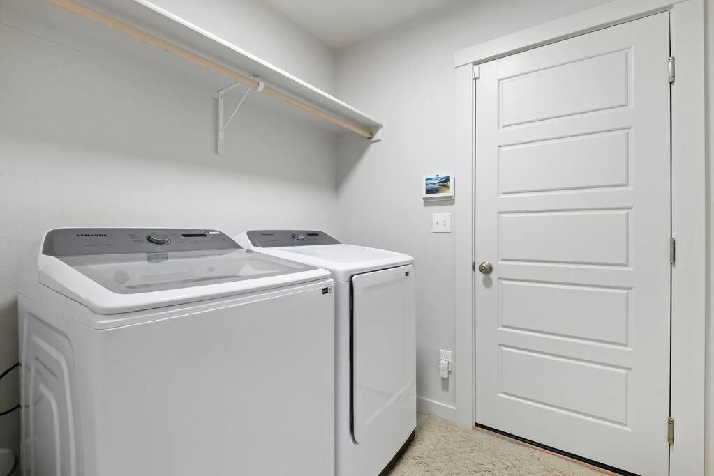 Beautiful Brand New Kuna Home! Bagian luar foto