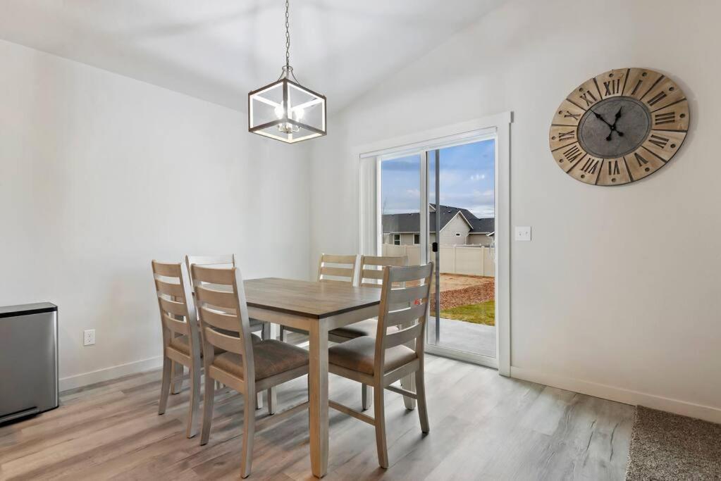 Beautiful Brand New Kuna Home! Bagian luar foto